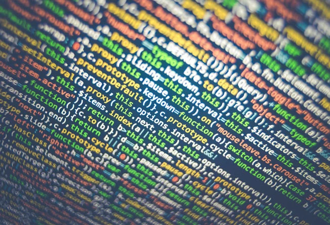 Novice/Vroci-mikrofon-spletna-varnost