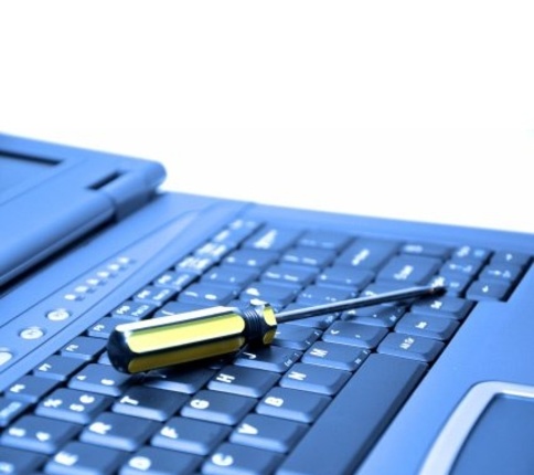 Vzdrževanje računalniške in programske opreme